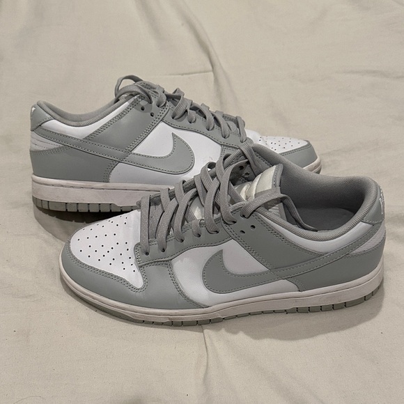 WMNS Nike Dunk Low ‘Grey Fog’ - Picture 2 of 11